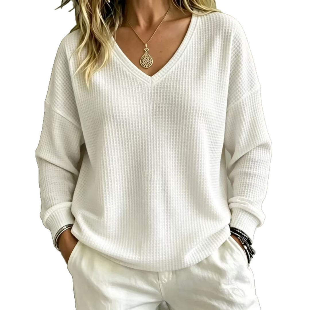 Casual V-Neck Pullover for Women – A Relaxed and Comfortable Style for Everyday Wear