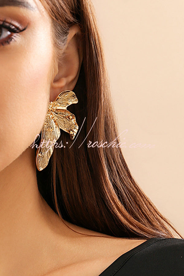 Vintage-style Leaf-shaped Stud Earrings