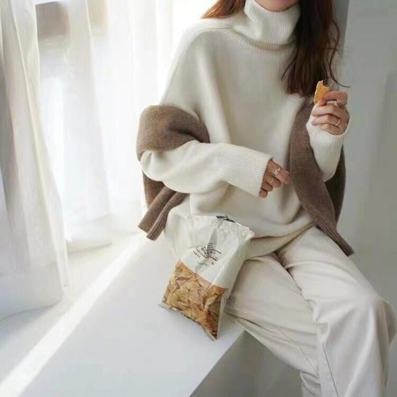 Cozy Turtleneck Sweater for Women – Elegant Loose Fit Knit