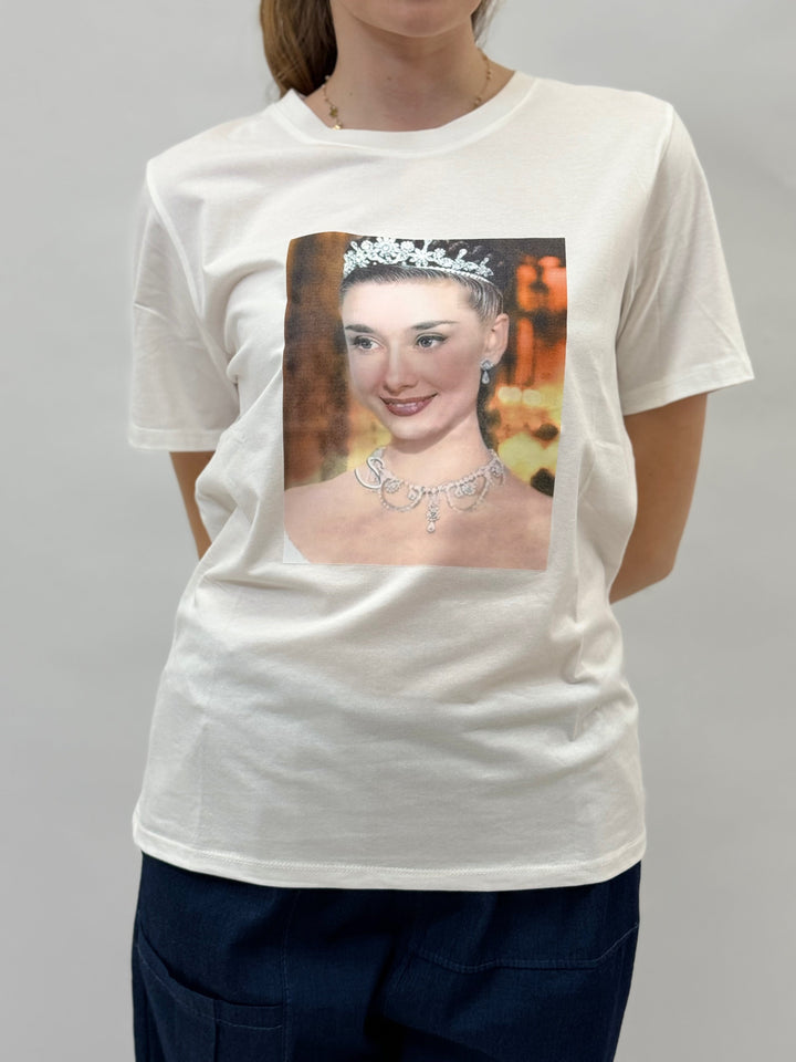 Regina™  |  soft luxurious fabrics T-shirt