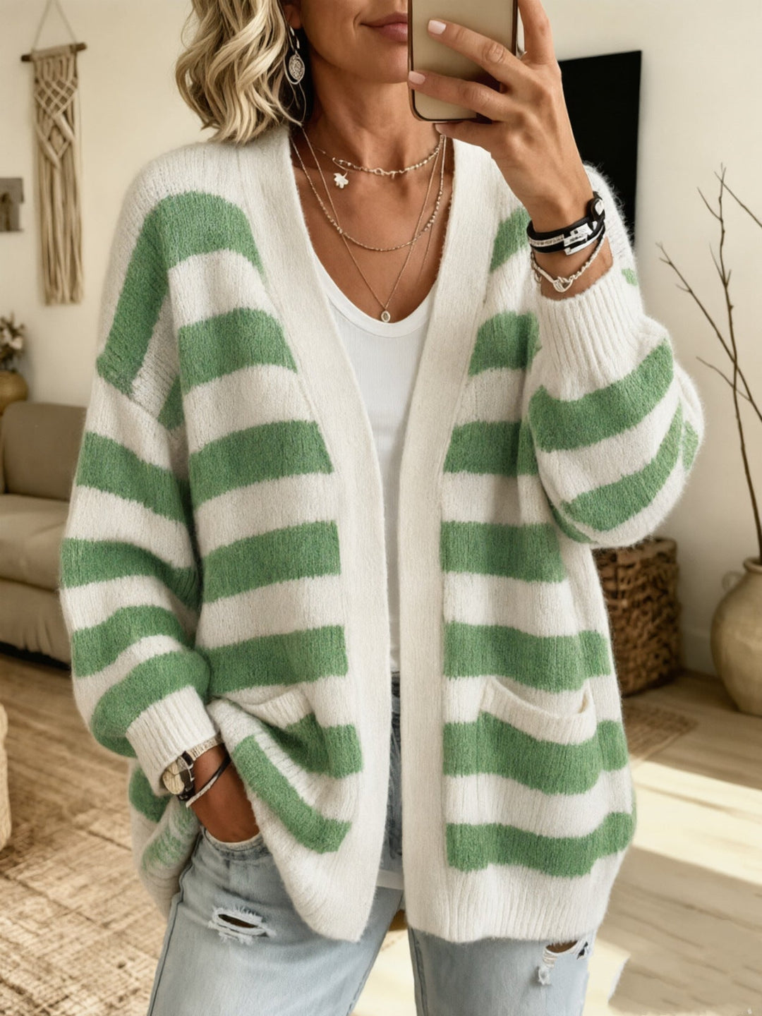 Striped women's cardigan with pockets - Comfortable and practical