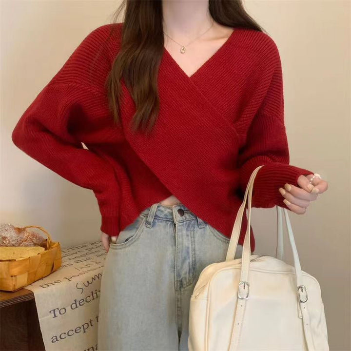 Women's Sweater with V-Neck and Exposed Shoulders - Soft and Modern