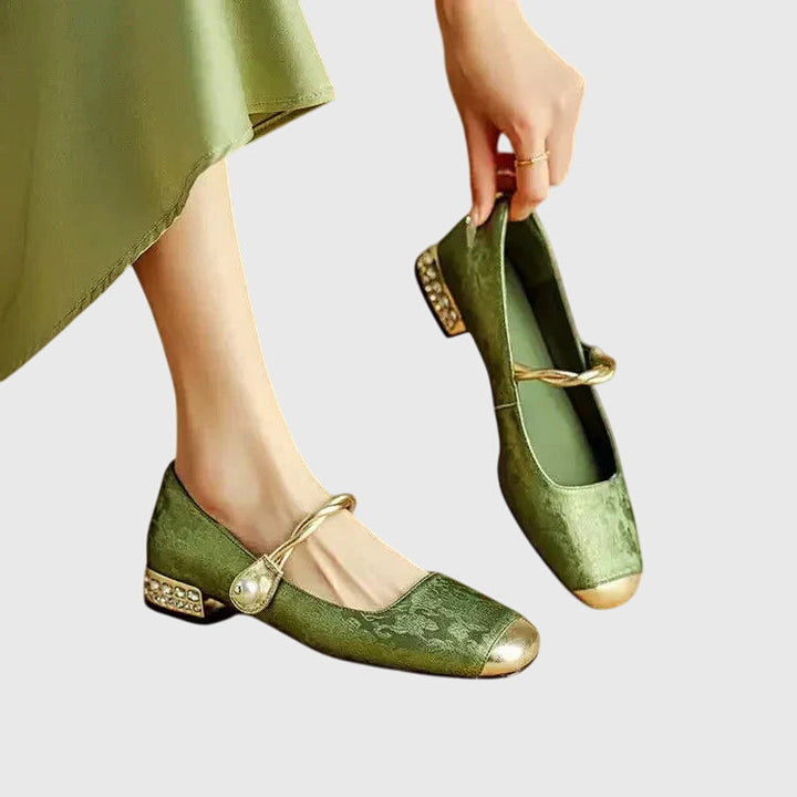 Women's Orthopaedic Low-Heeled Shoes with Mary Jane Strap for All-Day Comfort