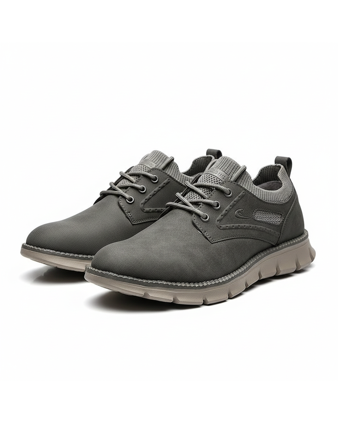 Fairway Classic Golf Sneakers - Elena Harper