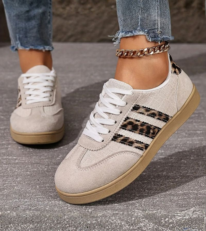 Lilia | Sneakers with Intelligent Fatigue-Reducing Sole
