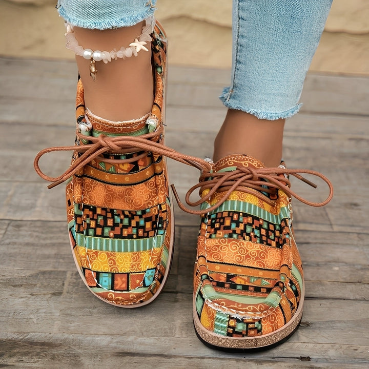 Artistic Women's Sneakers - Elegant Comfort Cushioning for Daily Walking