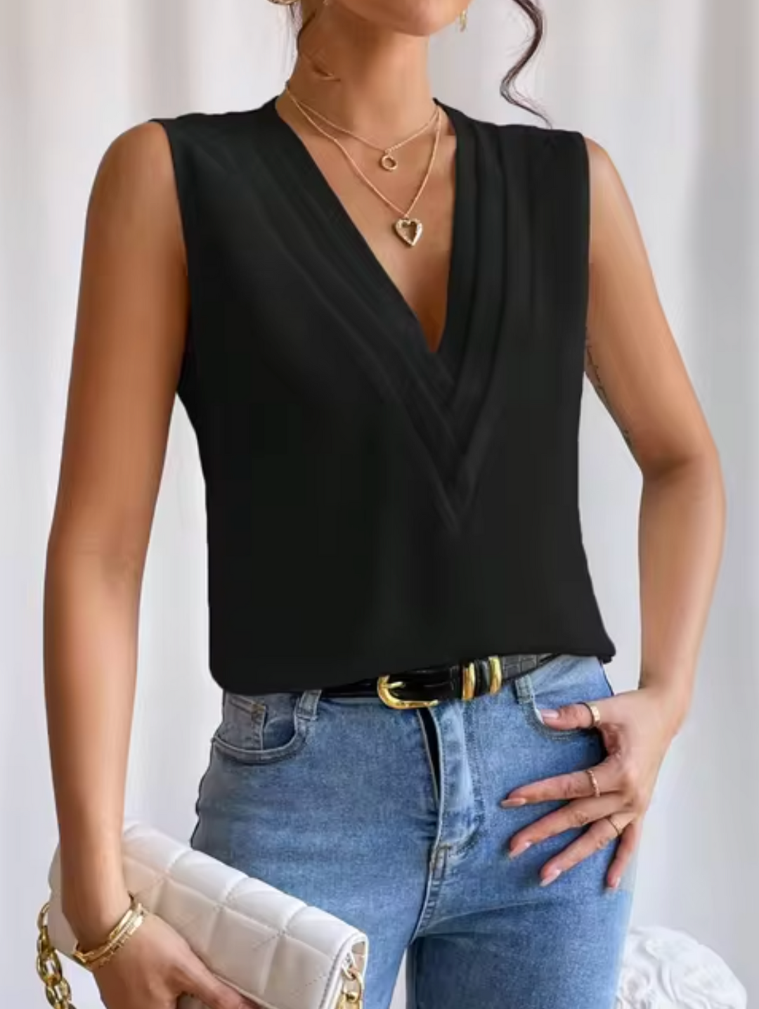Nicole | Elegant Sleeveless V-Neck Top