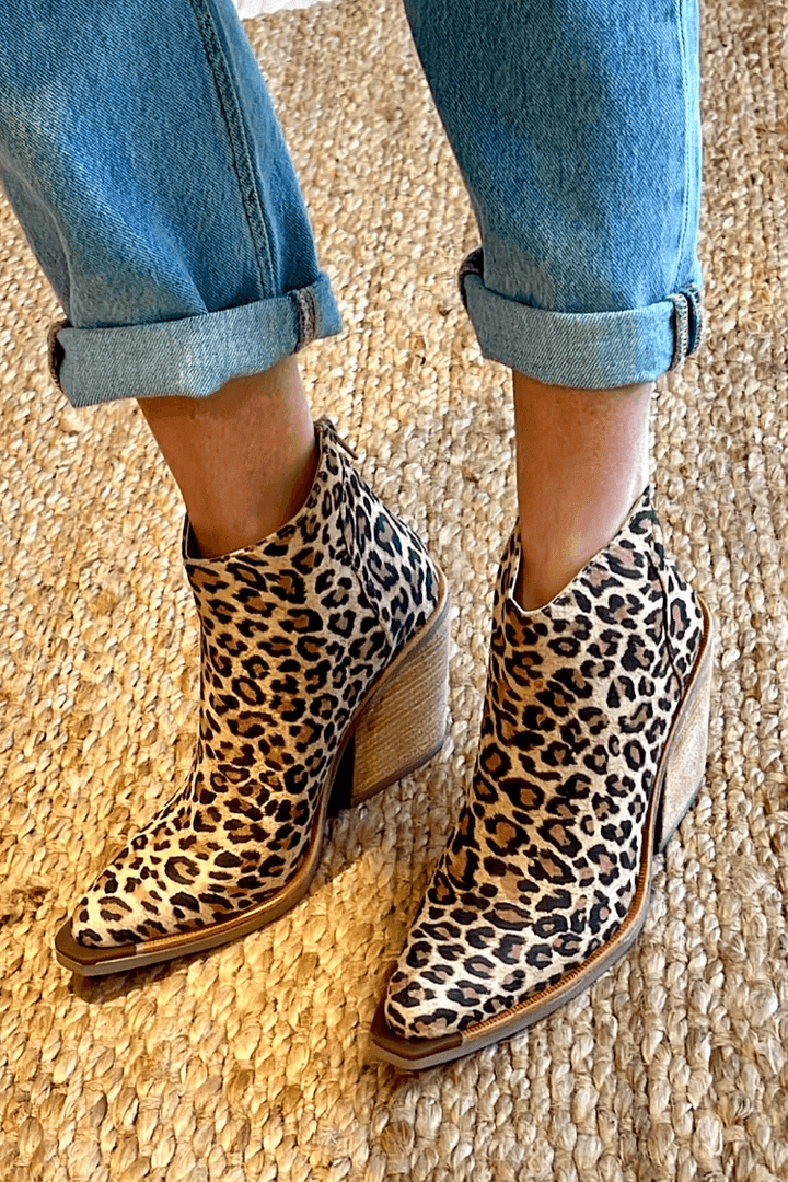 Pointed Toe Cowboy Boot