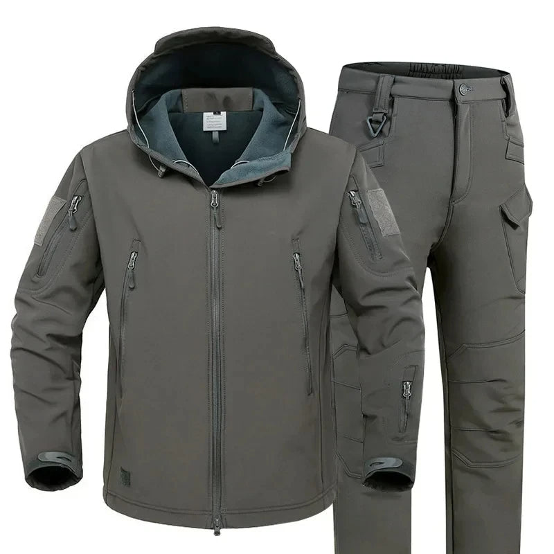 Durable Work Pants Functional and Robust for Outdoor Adventures, view 2 - Elena Harper