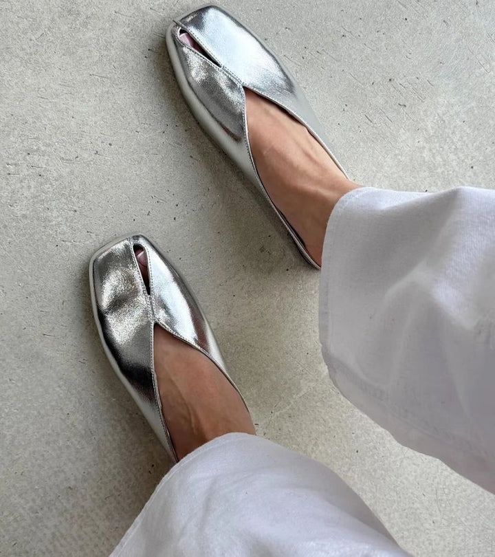 Delia | Mule Flat in Pure Leather for Walking in Freedom