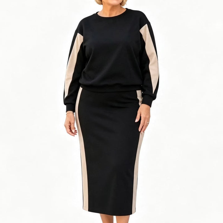 Two-tone women's knit outfit with long sleeves