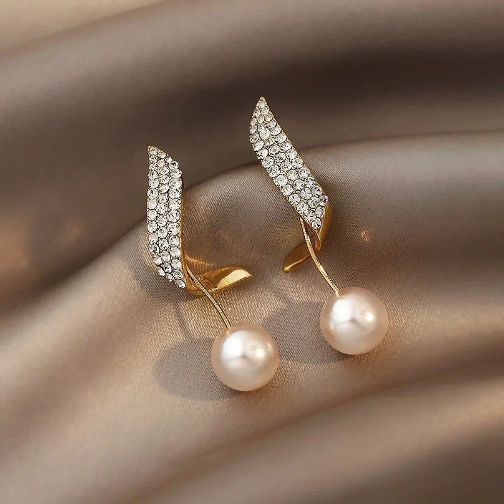 Pearl™  |  Delicate Earrings
