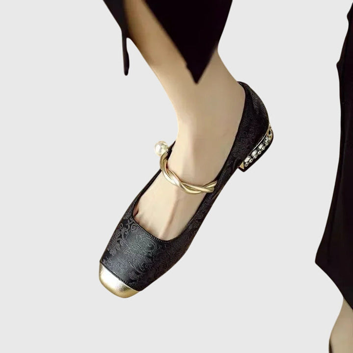 Women's Orthopaedic Low-Heeled Shoes with Mary Jane Strap for All-Day Comfort