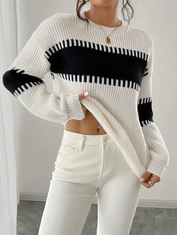 Gyneth Long-Sleeve Sweater with Round Neck - Elena Harper