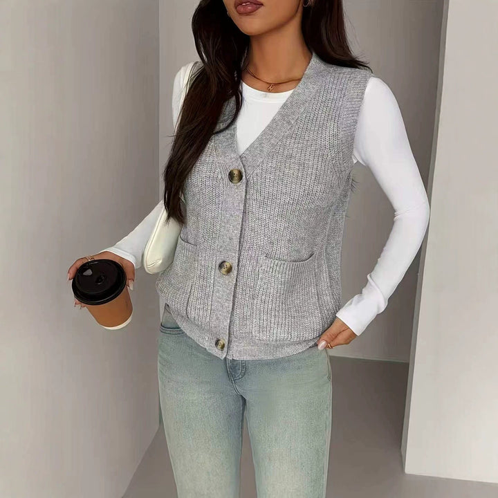 Women's Buttoned Cardigan - Loose and Comfortable