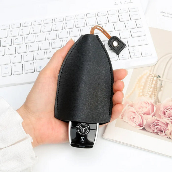 (1+1 Free) KeyPouch A stylish and functional key case!, view 4 - Elena Harper