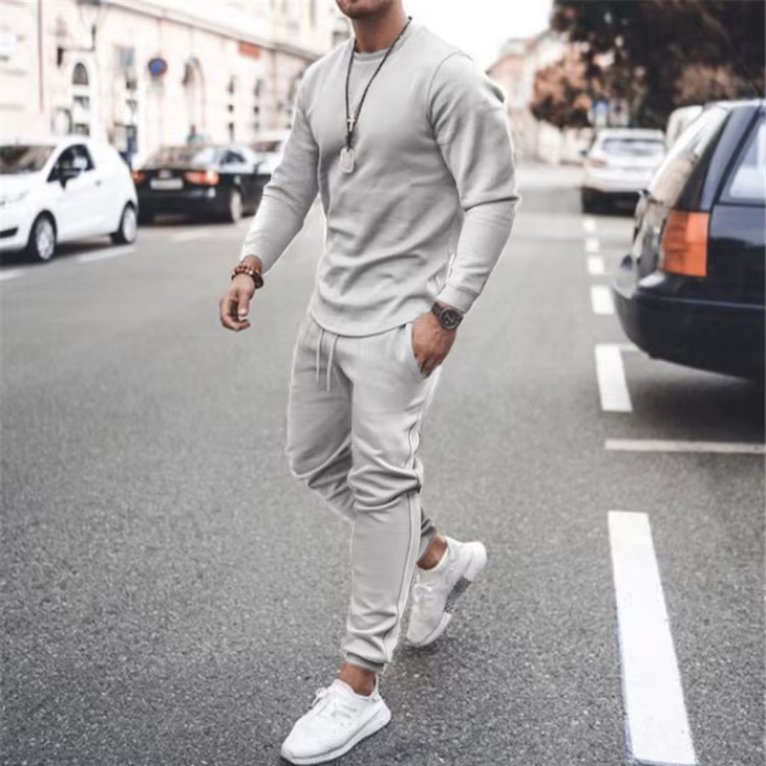 Two-Piece Set – Relaxed Style with Modern Comfort
