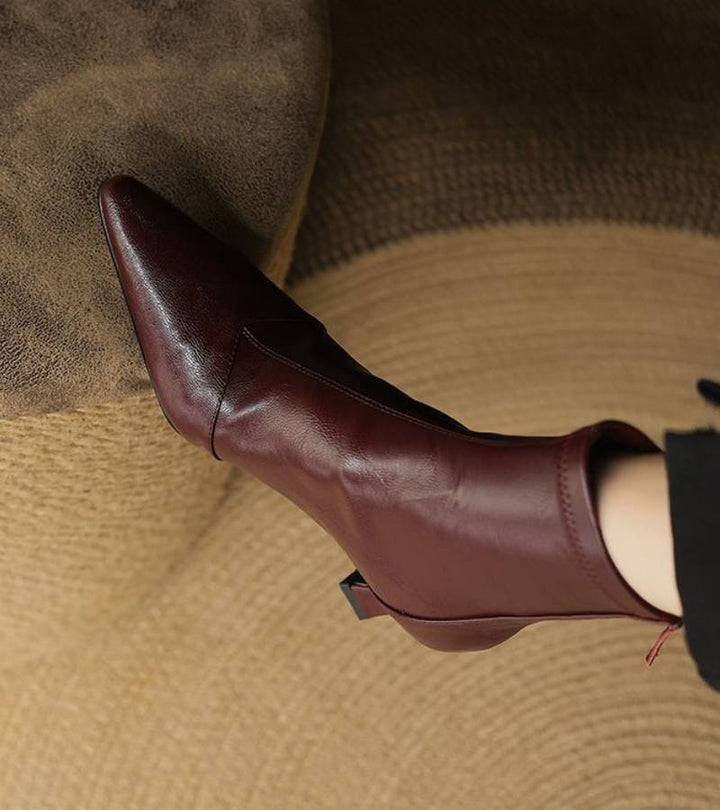 Fulvia | Minimal leather ankle boots with mid heel