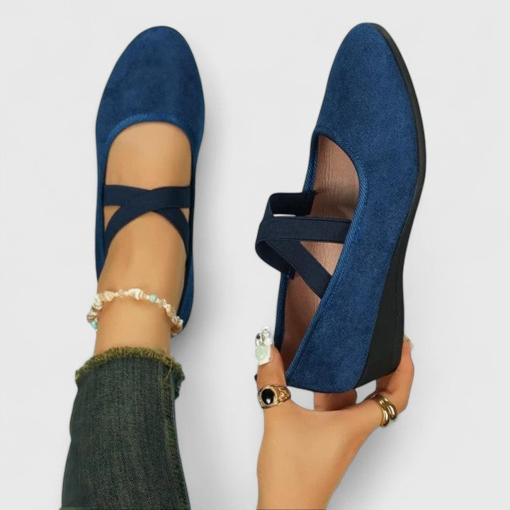 Carlotta | Ballerina with Crossed Straps