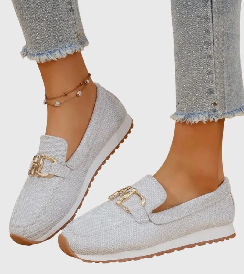 Susie | Moccasins with Golden Buckle – Light Feet from Morning to Evening