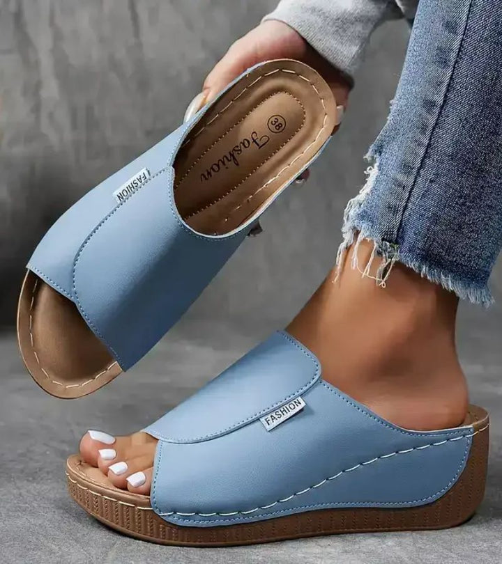 Slides | Ergonomic sandals designed for the wellbeing of your feet