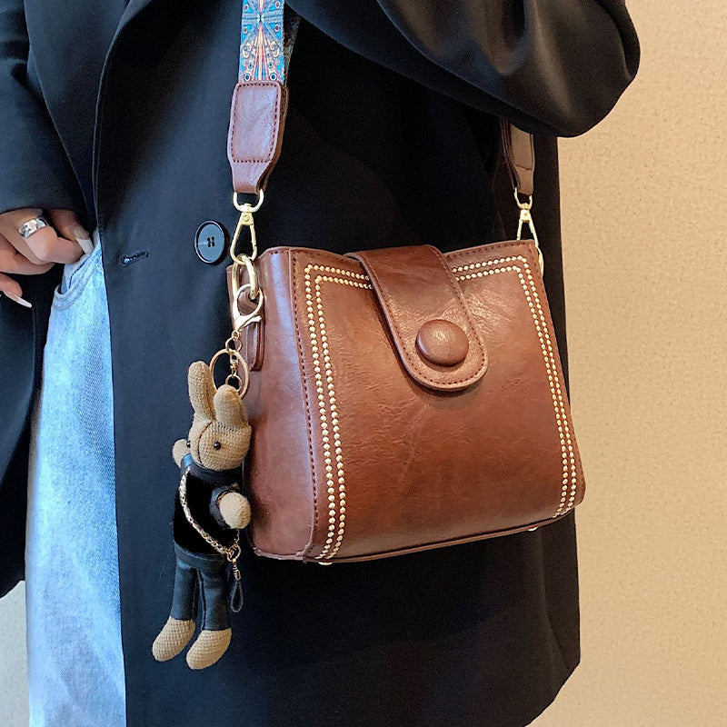 Small square women's bag in soft PU – Retro style and trendy for everyday use