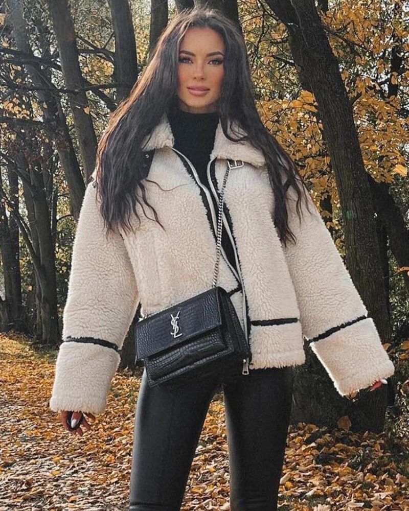 Ladies Teddy Fleece Vest with Zipper and Oversized Fit