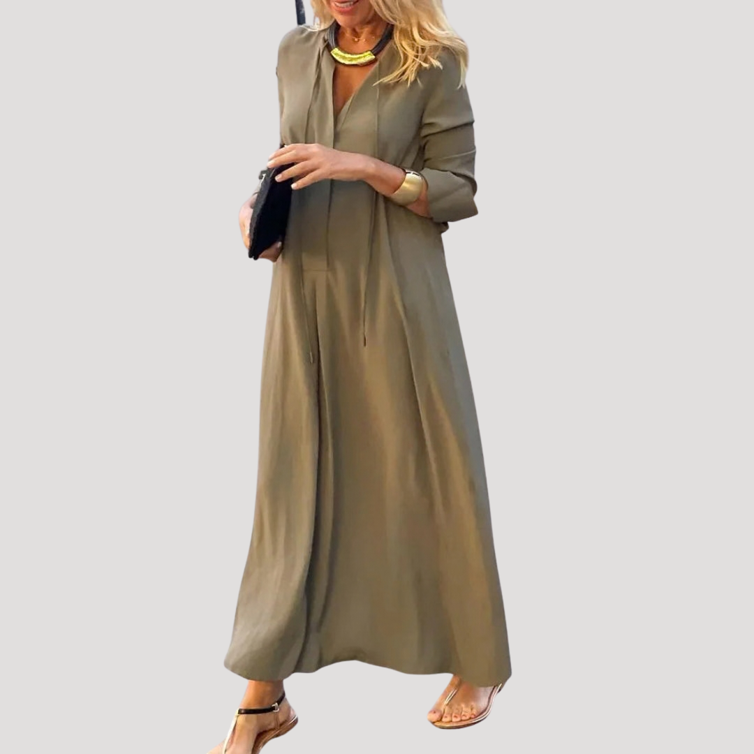 Chic Long Flowing Dress with Long Sleeves