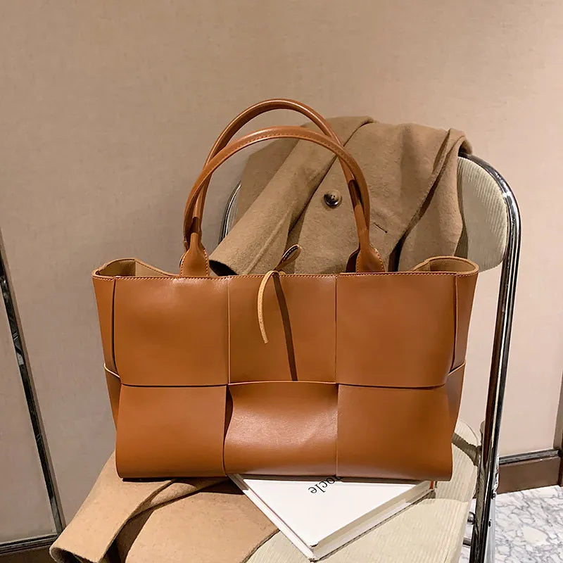 Large Shoulder Bag for Women - Noelia