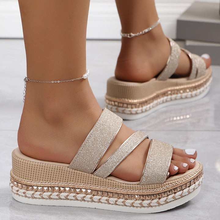 Layla | Wedge Sandals Mukavat
