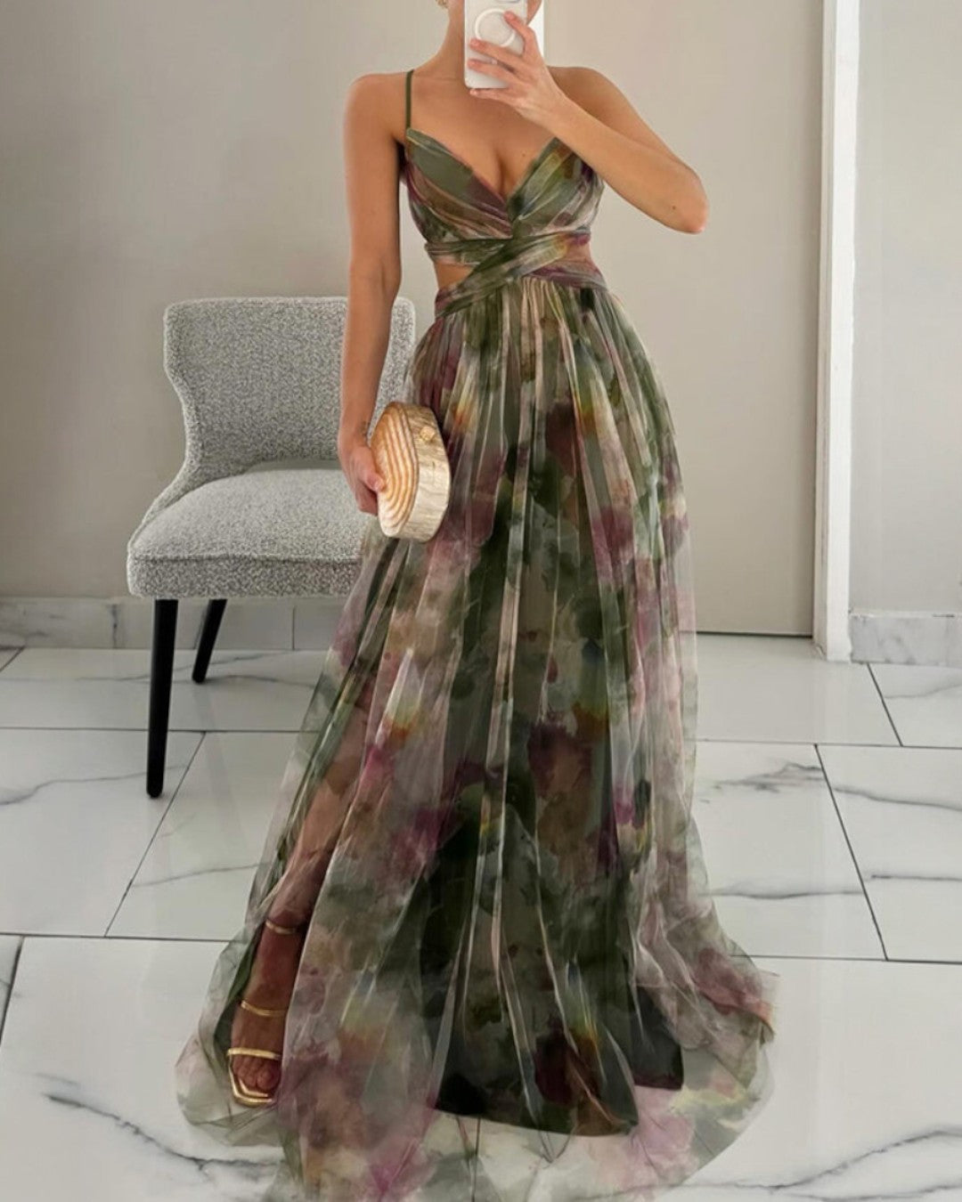 Elegant Fluid Maxi Dress for Women with Adjustable Straps