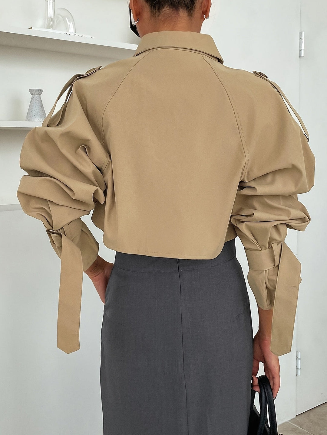 Lisa | Comfortable and Modern Short Trench Coat