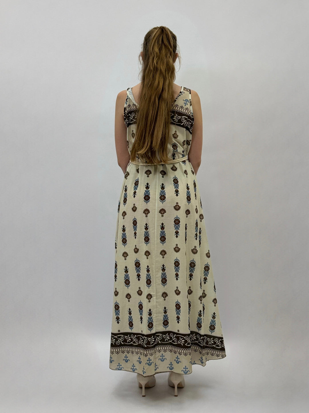 Johanna™  |  Sleeveless Dress Waist V-Neck