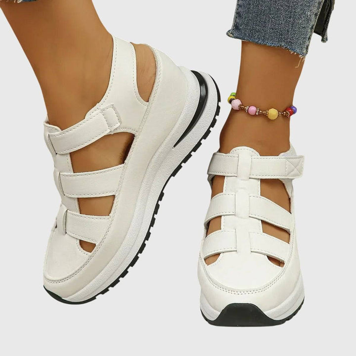 Emma & Rose Manhattan Judy™ orthopedic sandals with cushioned straps and supportive sole, designed for comfort and style.