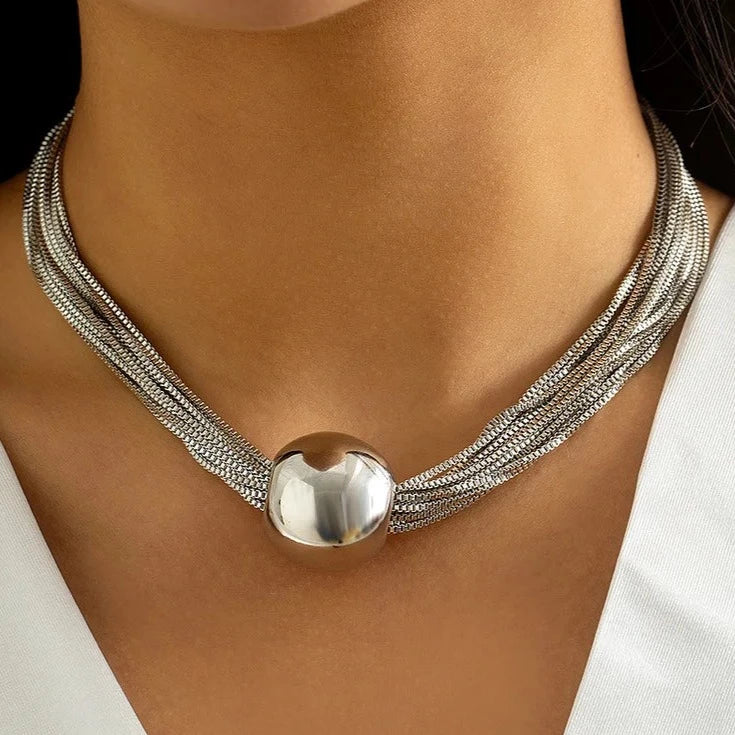 Beate | Shiny Necklace