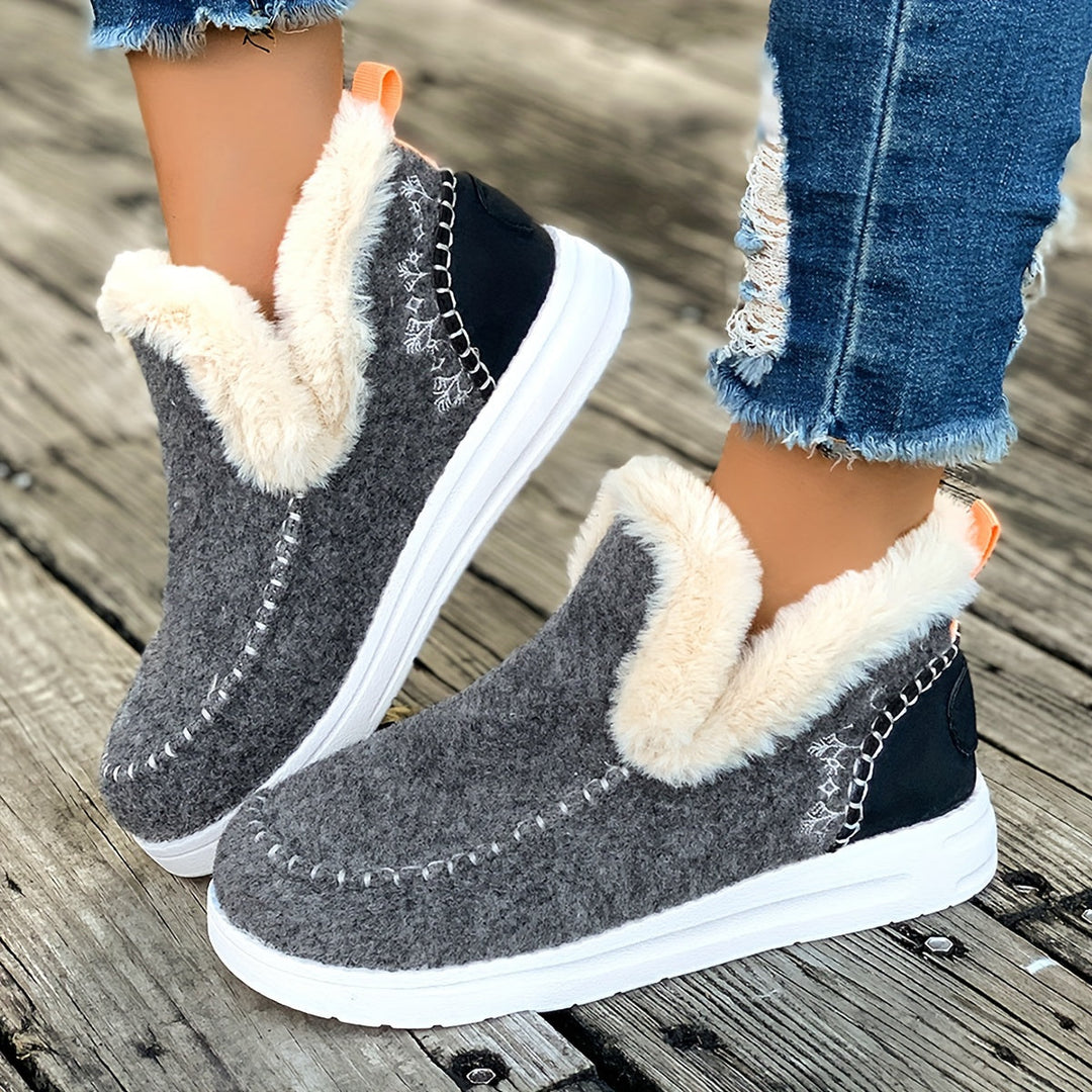 Ladies Warm Slippers – Non-Slip, Plush Lining for Home and Winter Use