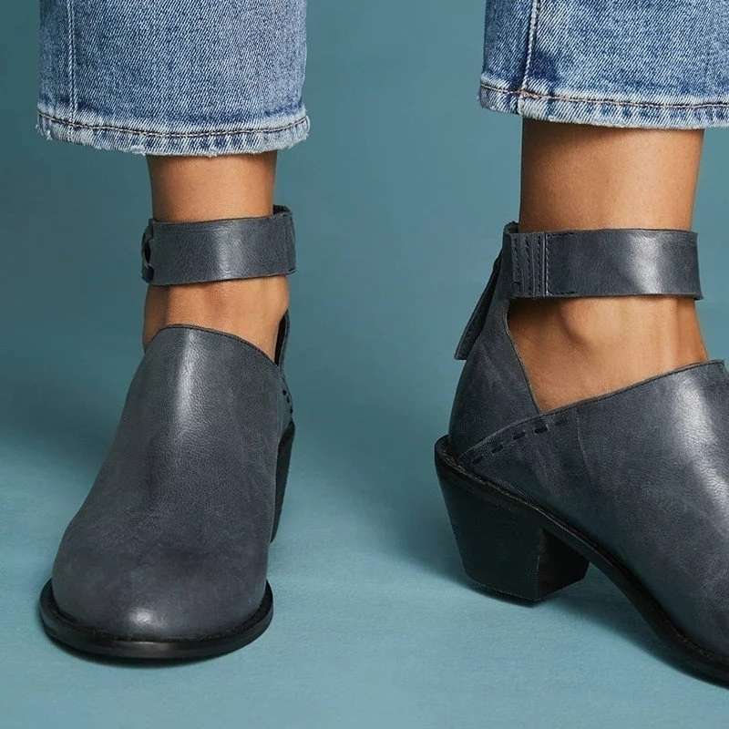 Effortless Balance Shoes with Chic Design - Elena Harper
