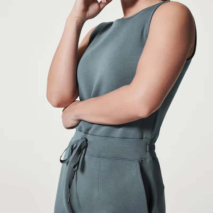Women's Sleeveless Round Neck Jumpsuit