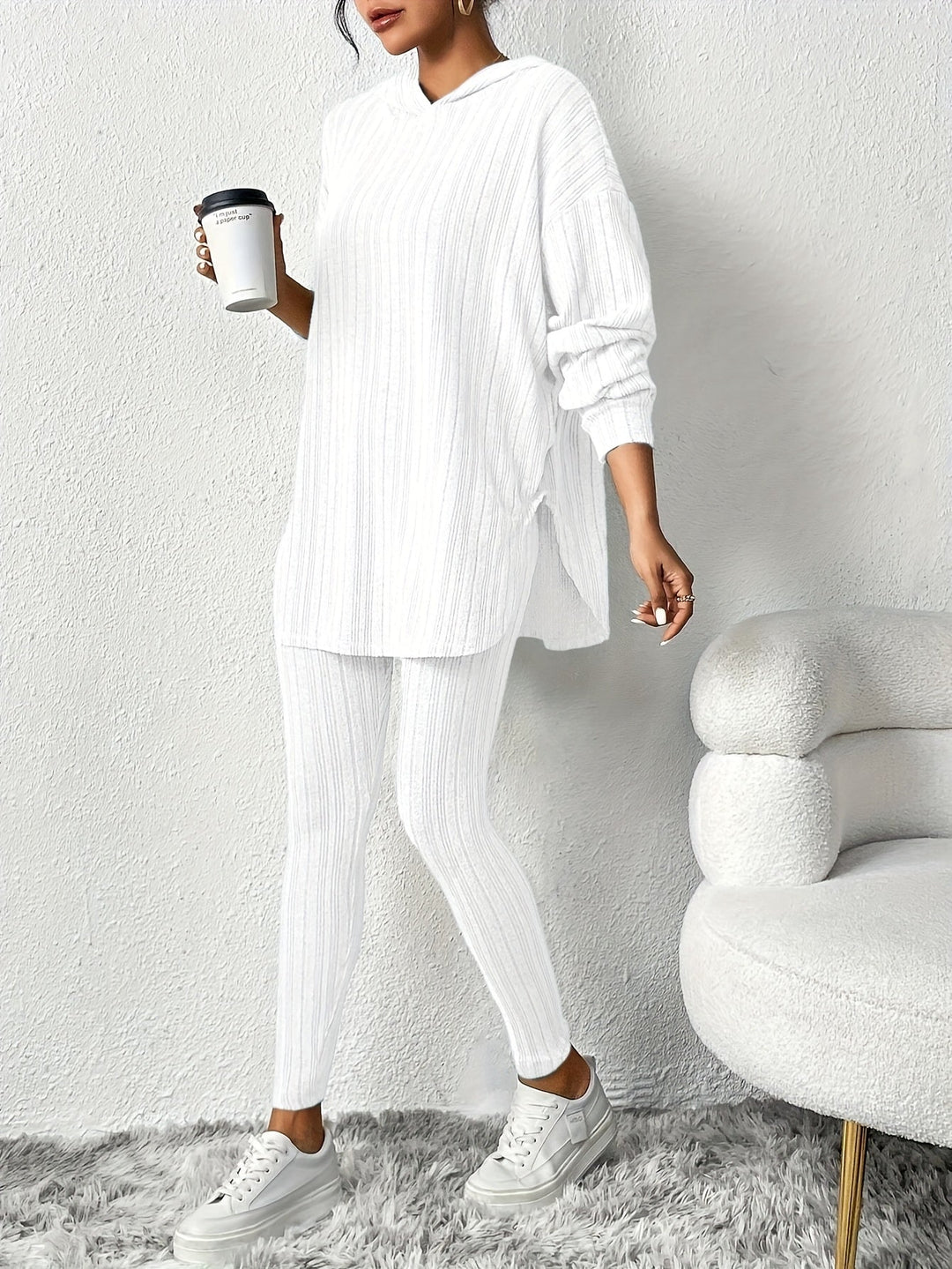 MODERN CLASSIC SET IN TWO PARTS FOR WOMEN