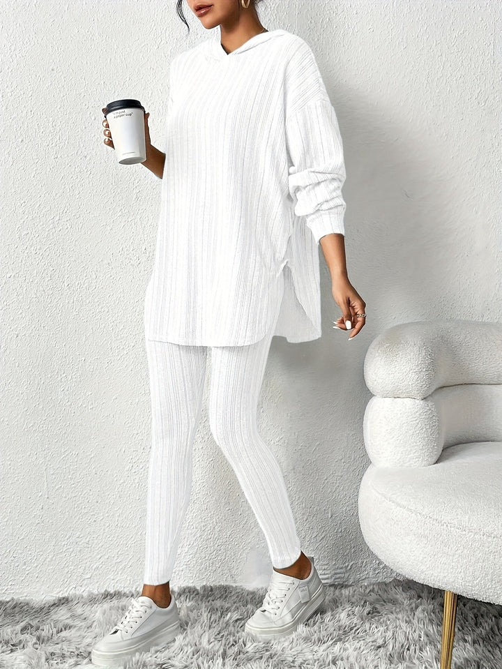 MODERN CLASSIC SET IN TWO PARTS FOR WOMEN