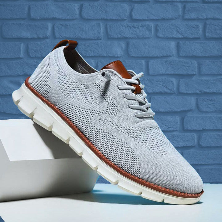 Robin™  |  All Day Walkers