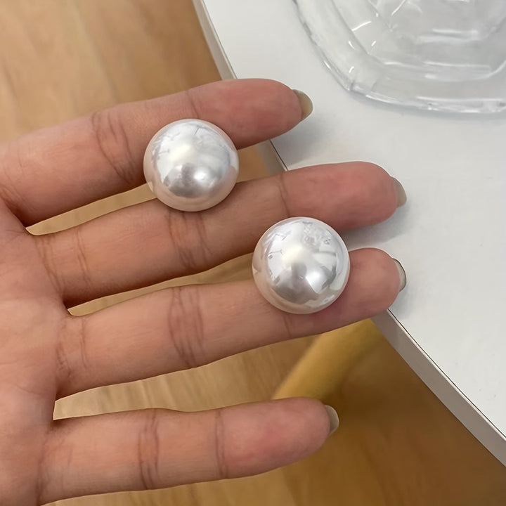 Women's Statement Pearl Stud Earrings