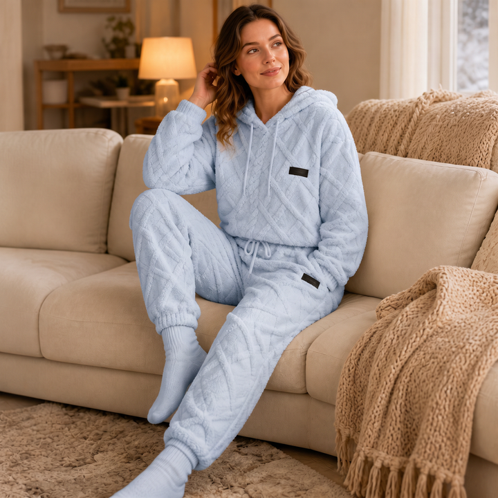 Emilia Cozy and Stylish Lounge Set with 3D Structure, view 6 - Elena Harper