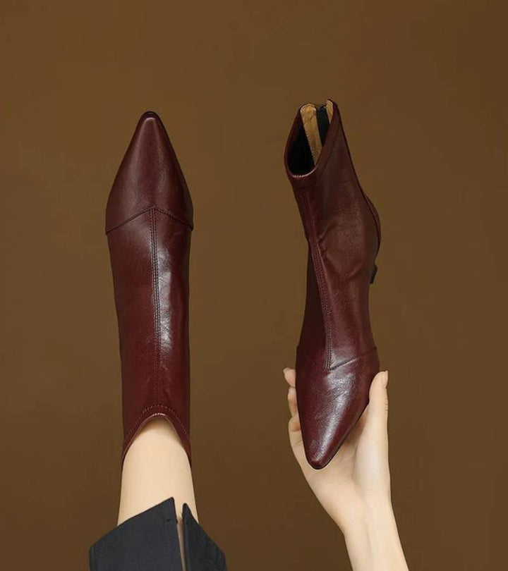 Fulvia | Minimal leather ankle boots with mid heel