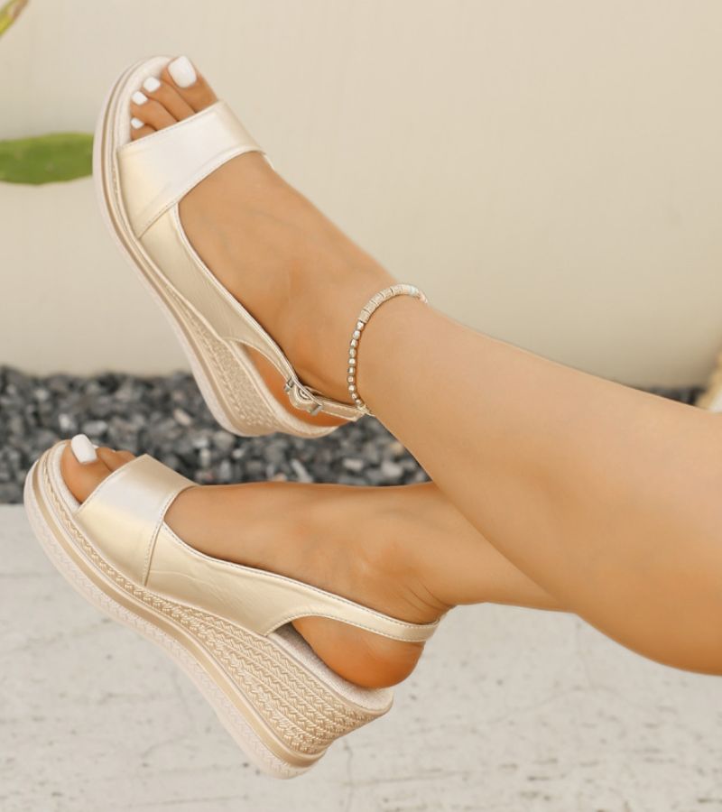 Simone | The Orthopaedic Sandals Redefining Comfort