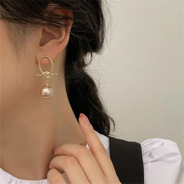 Timeless Pearl Drop Earrings