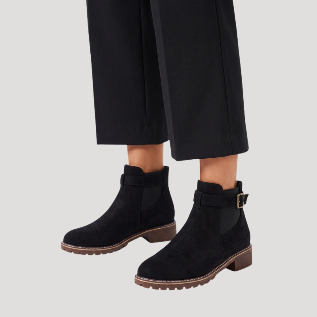 Women’s Chelsea Boots with Thick Sole and Buckle