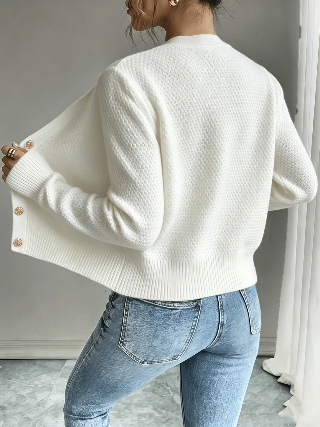 Isabelle - Elegant Twisted Knit Cardigan with Round Neck