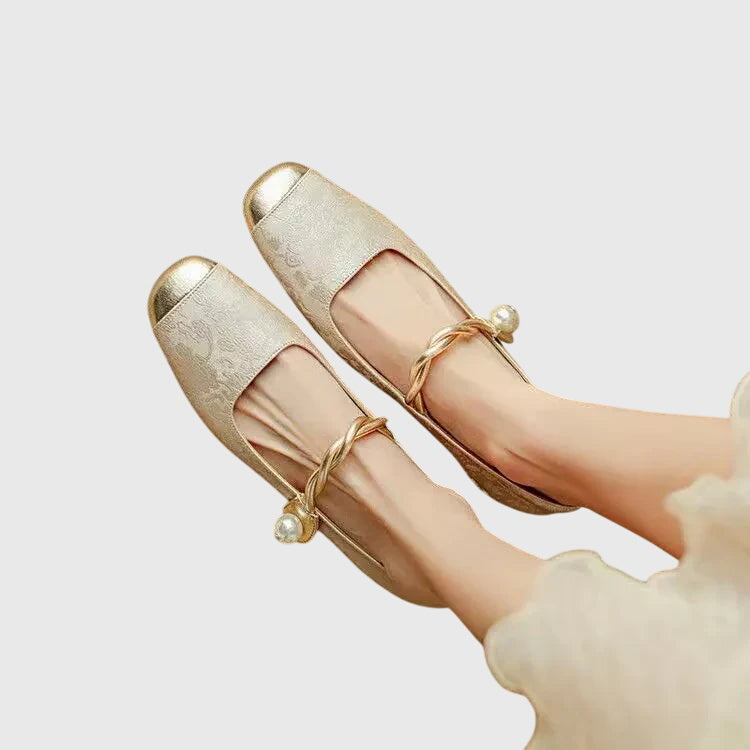 Women's Orthopaedic Low-Heeled Shoes with Mary Jane Strap for All-Day Comfort