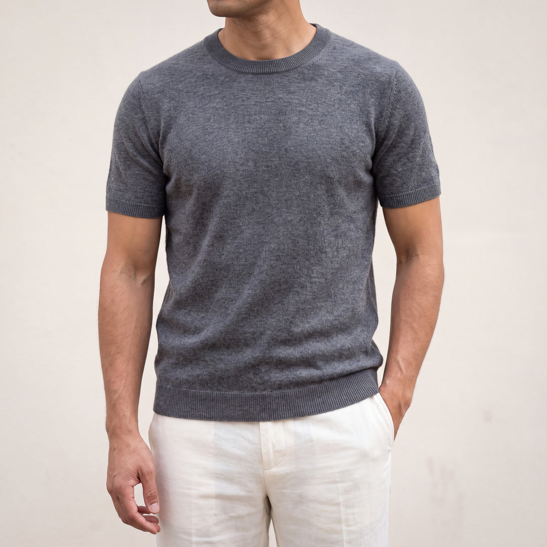 100% CASHMERE CLASSIC CREWNECK T-SHIRT.